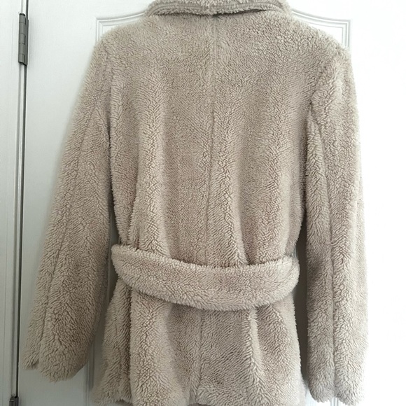 🧸Olivaceous Teddy Jacket - Picture 2 of 3